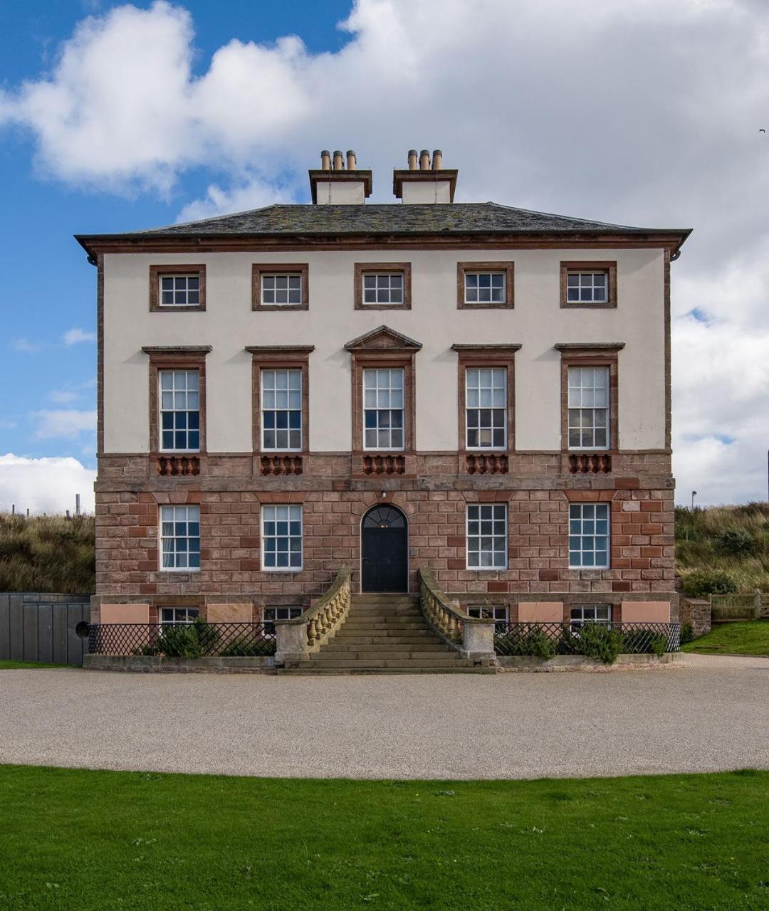 Merchant'S House - Large Two Floor Apartment!! Sleeps Up To 11 People, First Floor Available Separately, Sleeping 2 People At A Reduced Rate!!! Eyemouth Exterior photo