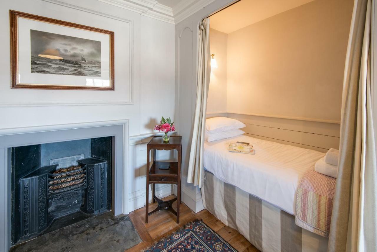 Merchant'S House - Large Two Floor Apartment!! Sleeps Up To 11 People, First Floor Available Separately, Sleeping 2 People At A Reduced Rate!!! Eyemouth Exterior photo