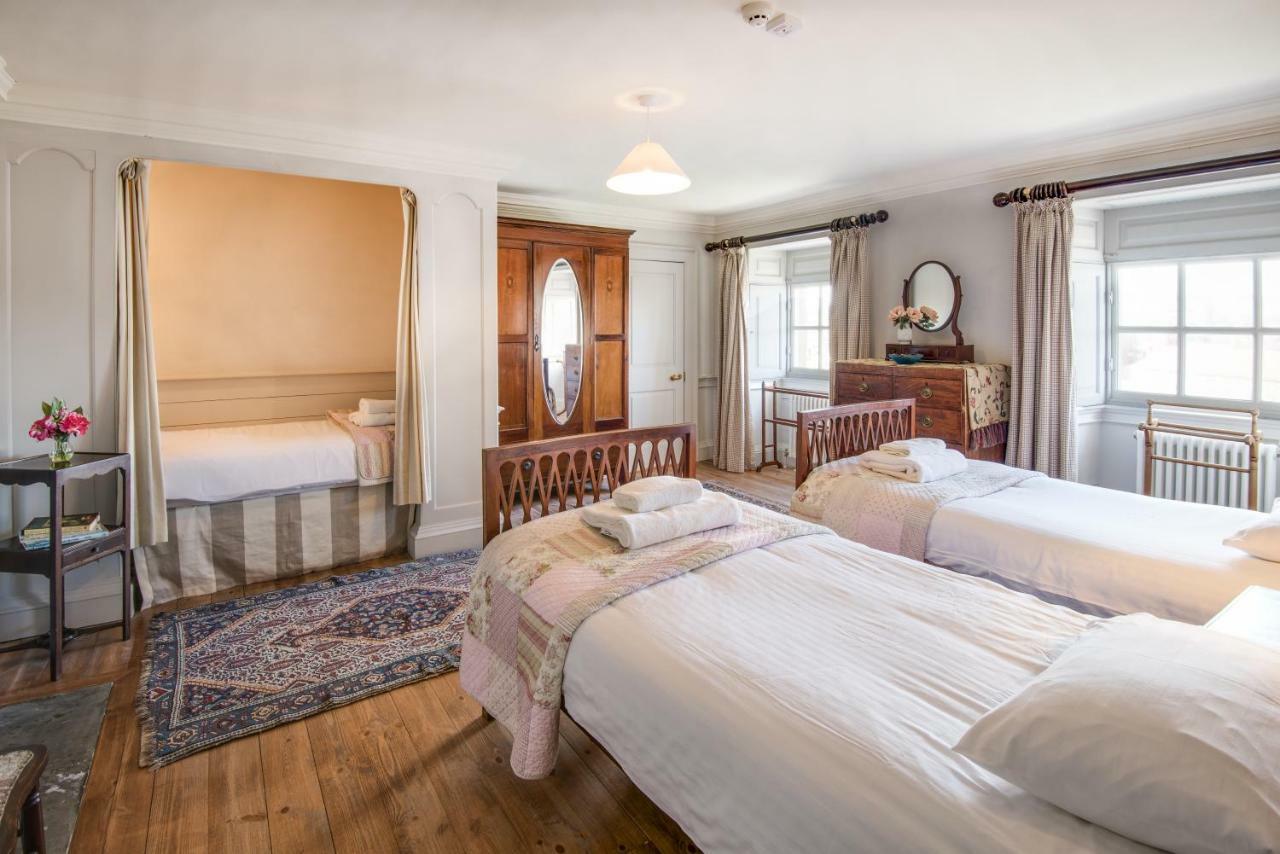 Merchant'S House - Large Two Floor Apartment!! Sleeps Up To 11 People, First Floor Available Separately, Sleeping 2 People At A Reduced Rate!!! Eyemouth Exterior photo